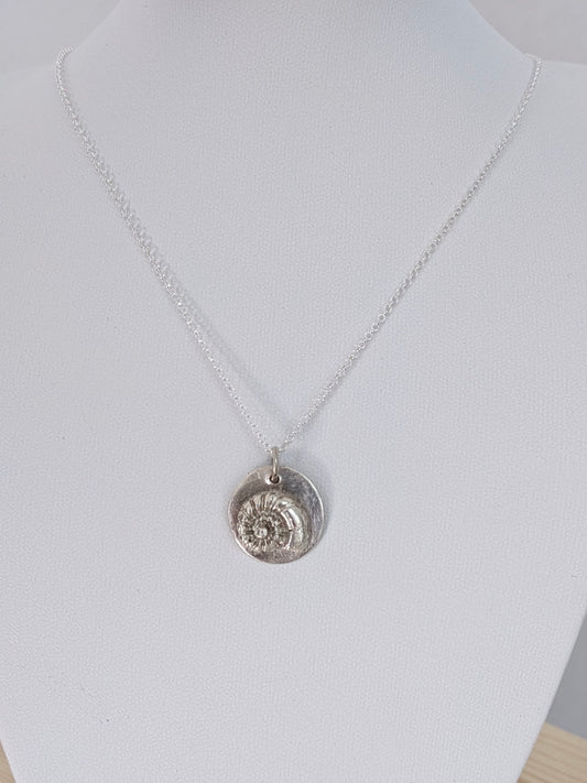 Simple silver necklace